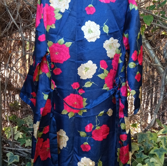 🌺🌻🌹Floral Négligé Robe with Tie Up - Picture 12 of 12